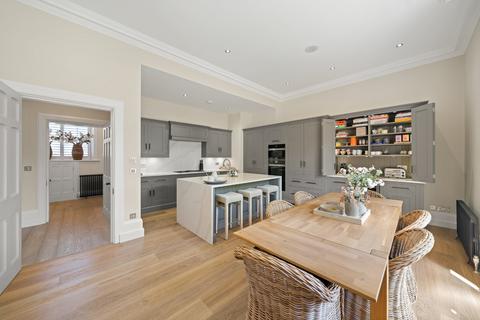 3 bedroom apartment for sale, Albury Park Mansion, Albury, Guildford, Surrey, GU5