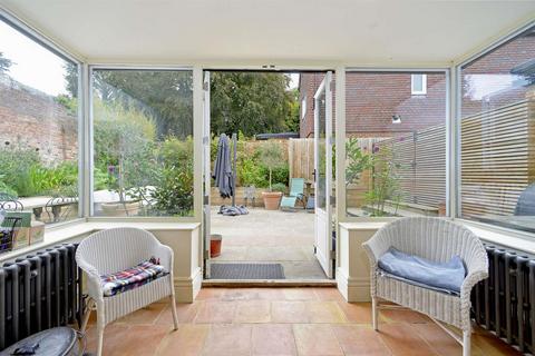 4 bedroom townhouse for sale, Quarry Street, Guildford