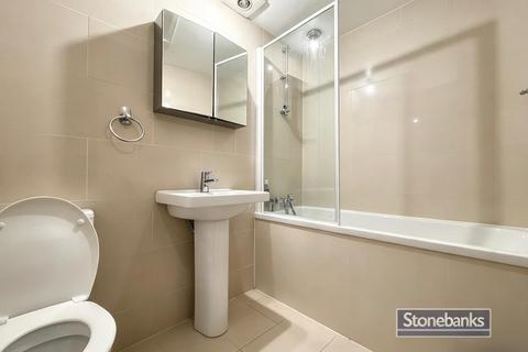 6 bedroom terraced house to rent, Heritage Close, Uxbridge UB8