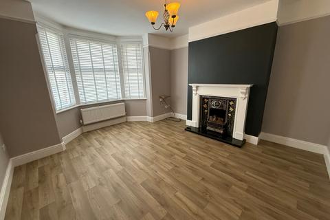 3 bedroom house to rent, Swinchiard Walk, Flint, CH6