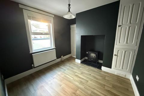 3 bedroom house to rent, Swinchiard Walk, Flint, CH6