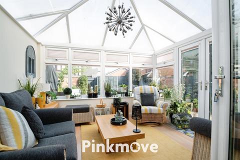 4 bedroom detached house for sale, Grosmont Way, Newport NP10
