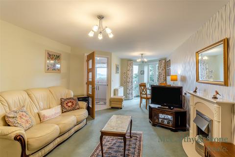 2 bedroom apartment for sale, Trinity Court, Oxford Road, Halifax