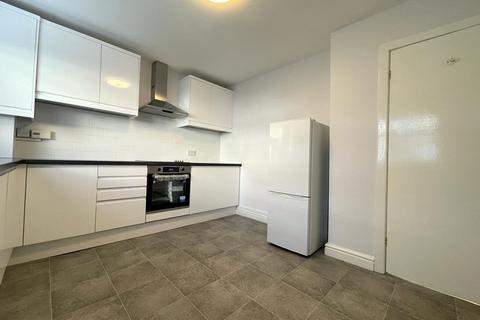 2 bedroom flat for sale, Clumber Crescent South, Nottingham, NG7