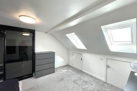 4 bedroom house to rent, Sutton Road, London E17