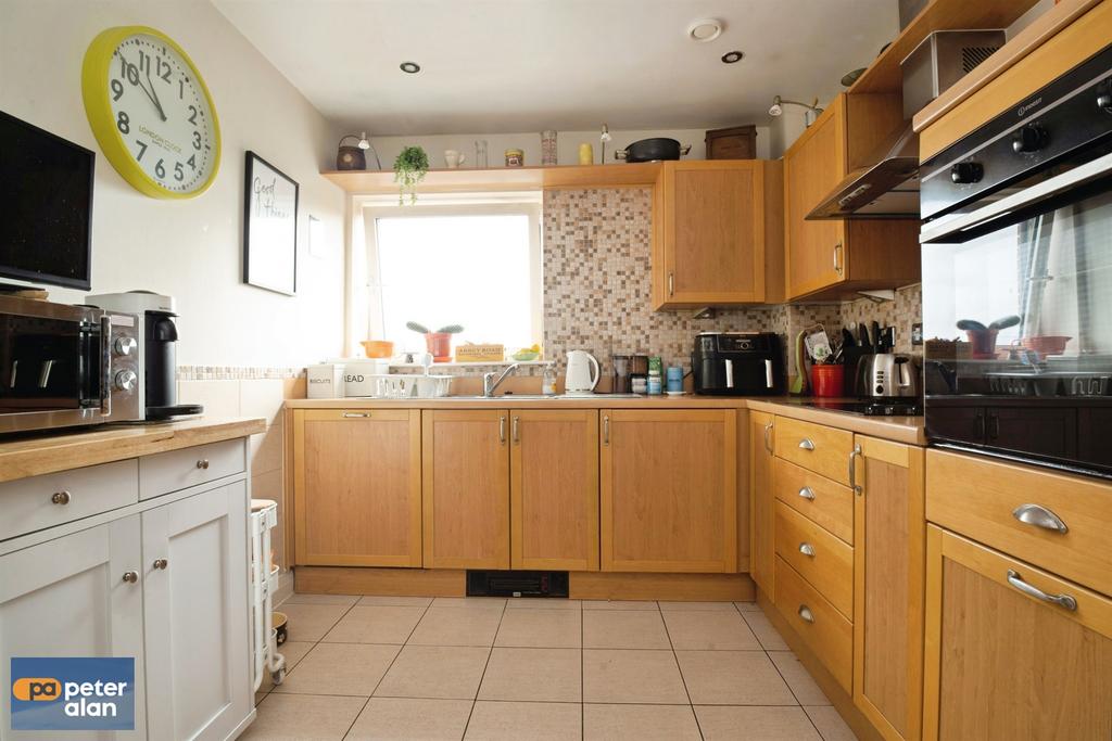Apartment in CARDIFF - View 4