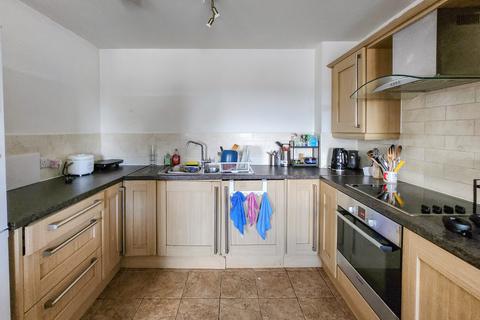 2 bedroom flat for sale, Weaste Road, Salford M5