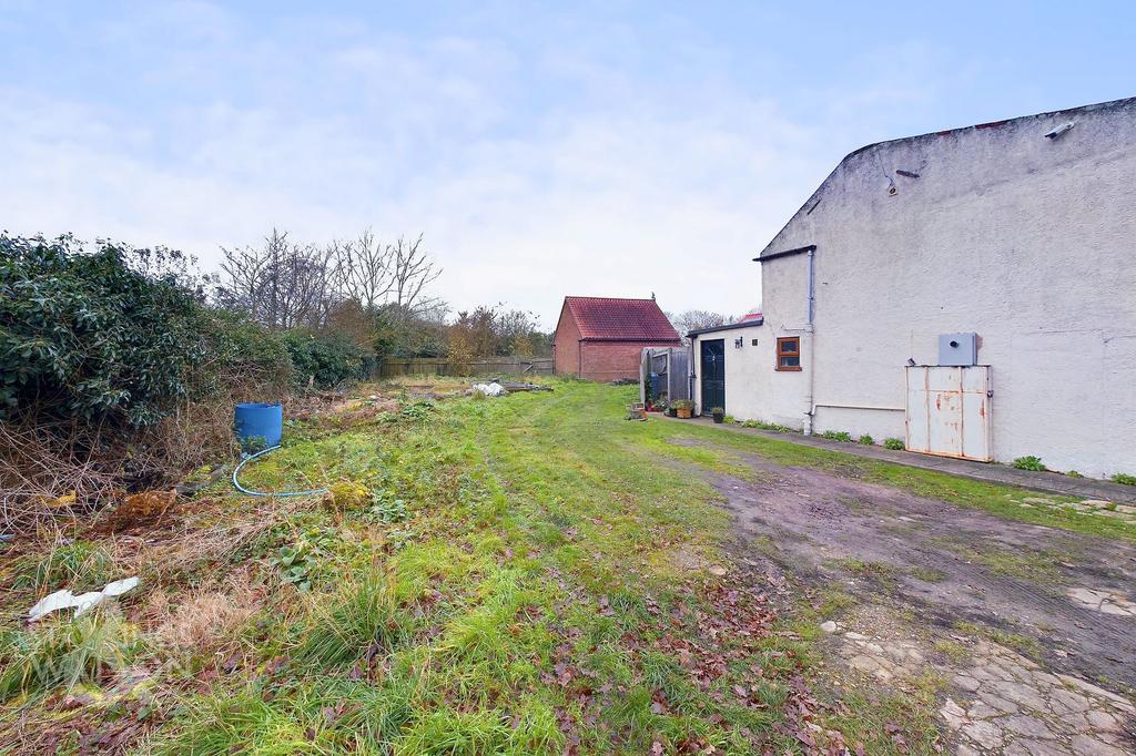 The Green, Freethorpe, Norwich - View 3