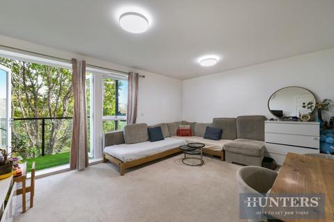 1 bedroom flat for sale, Mayfair Court, Hunting Place, Hounslow