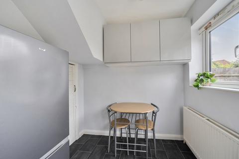 2 bedroom terraced house for sale, Bernard Close, Bedfordshire LU5