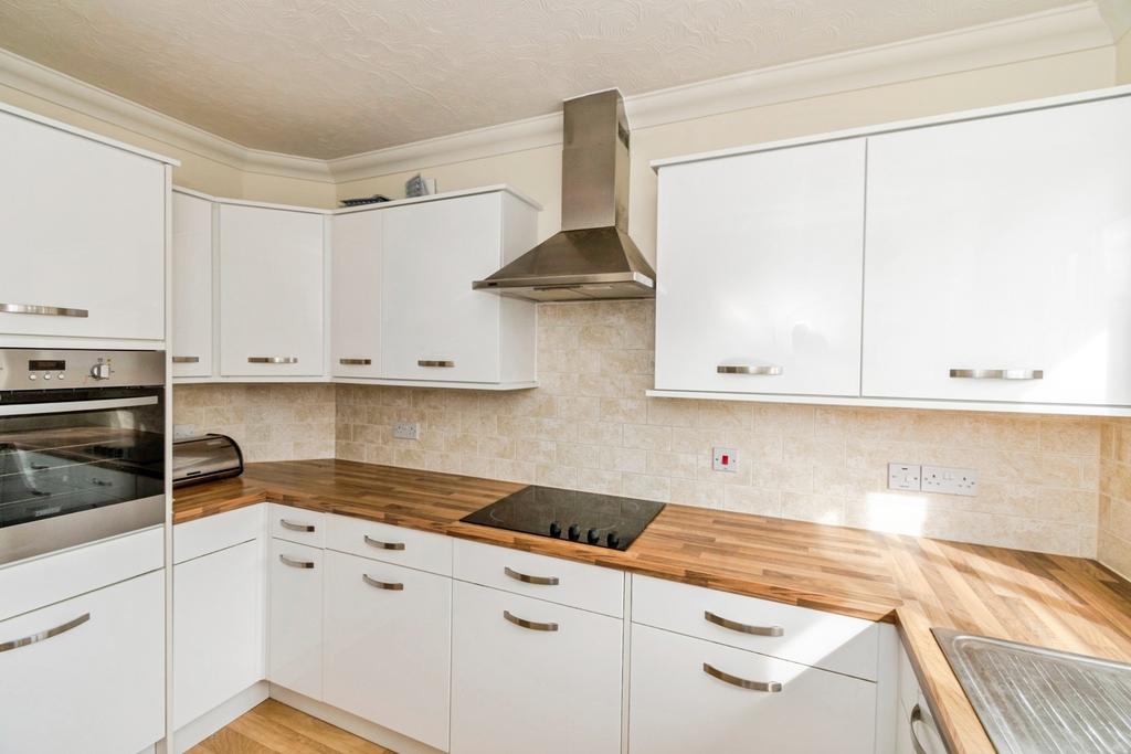 Apartment in Hampshire - More