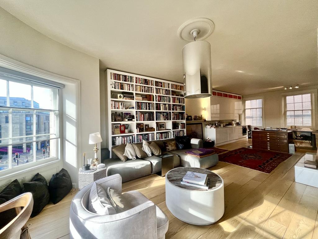 Apartment in Newcastle upon Tyne - View 5