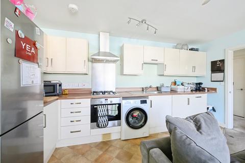 1 bedroom flat for sale, Kingston Road, Leatherhead, Surrey, KT22