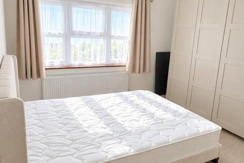 3 bedroom end of terrace house for sale, Murray Road, London, W5