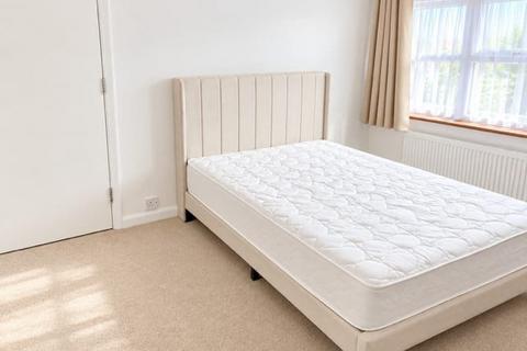 3 bedroom end of terrace house for sale, Murray Road, London, W5