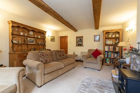 4 bedroom cottage for sale, The Green, Piercebridge, Darlington