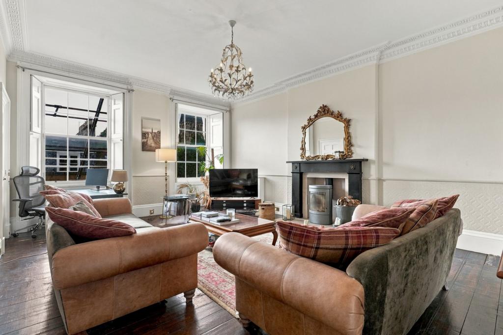 Apartment in Edinburgh - View 2