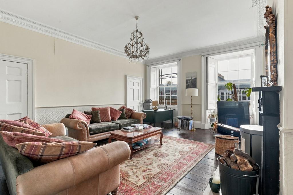 Apartment in Edinburgh - View 3