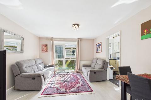 1 bedroom flat for sale, Holmbury Grove, Croydon