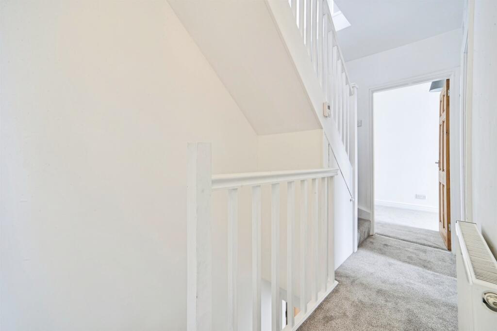 House in LEEDS - View 5