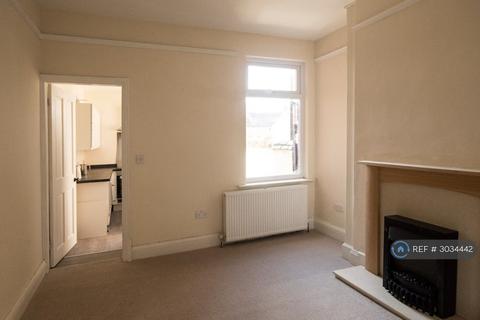 2 bedroom terraced house to rent, Dunster St, Leicester, LE3