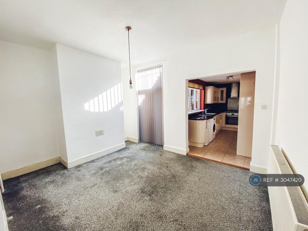 House in Droylsden, Manchester - More