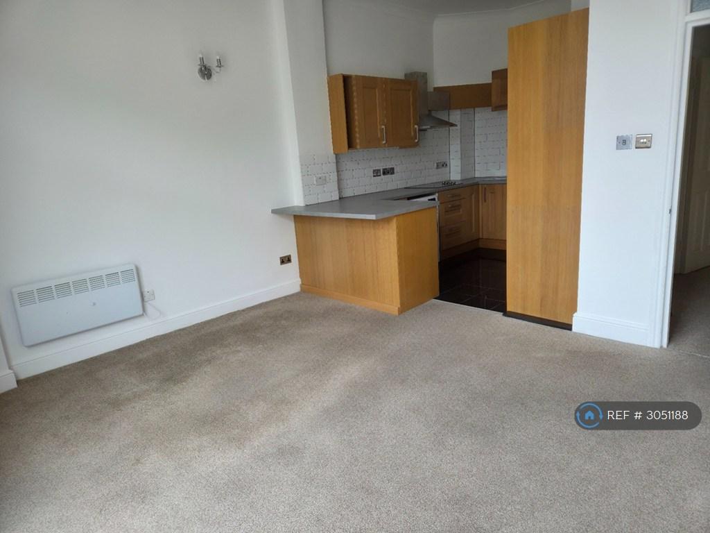 Apartment in Bournemouth - View 2