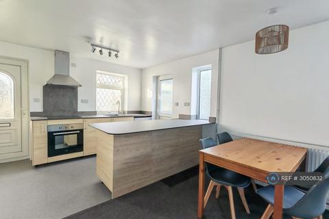4 bedroom end of terrace house to rent, Filton Avenue, Bristol, BS34
