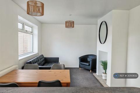 4 bedroom end of terrace house to rent, Filton Avenue, Bristol, BS34