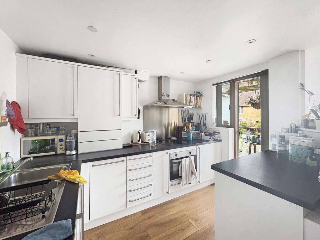 Apartment in Cambridge - More