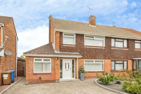 3 bedroom semi-detached house for sale, Bridport Avenue, Ipswich