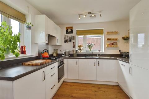 2 bedroom apartment for sale, Whitecastle Way, Kingsmead, Milton Keynes