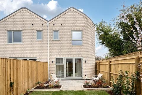 3 bedroom semi-detached house for sale, Rothbury Gardens, Isleworth TW7