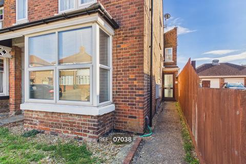 1 bedroom flat to rent, Glebe Road, Peterborough, PE2 8BG