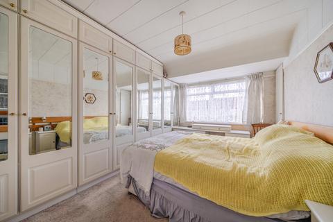 3 bedroom end of terrace house for sale, Aylesford Avenue, Beckenham
