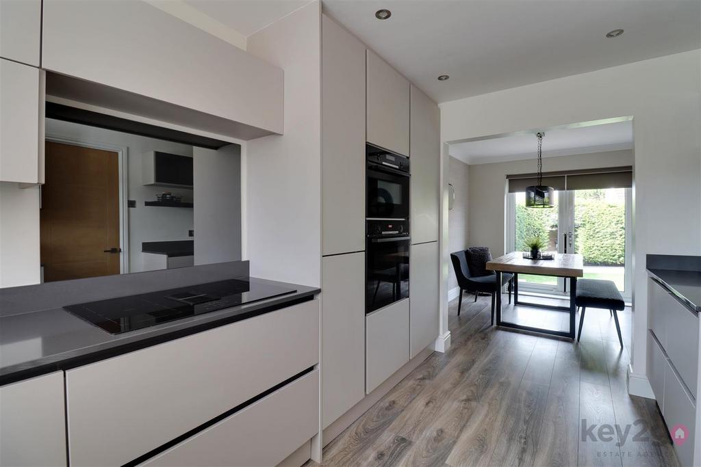 House in Sheffield - View 4