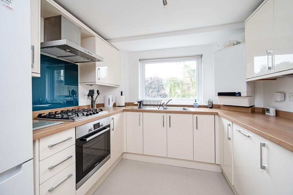 Apartment in London - View 3