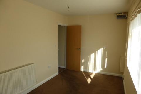 2 bedroom flat to rent, Avondale Road, Kettering NN16