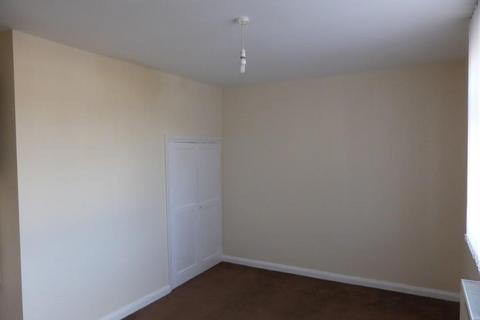 2 bedroom flat to rent, Avondale Road, Kettering NN16