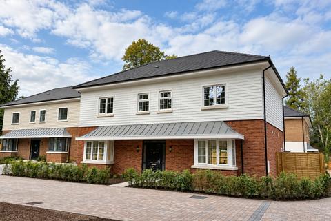 4 bedroom detached house for sale, Providence Place, Anstey Lane, Alton, Hampshire