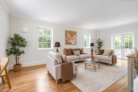 4 bedroom detached house for sale, Providence Place, Anstey Lane, Alton, Hampshire