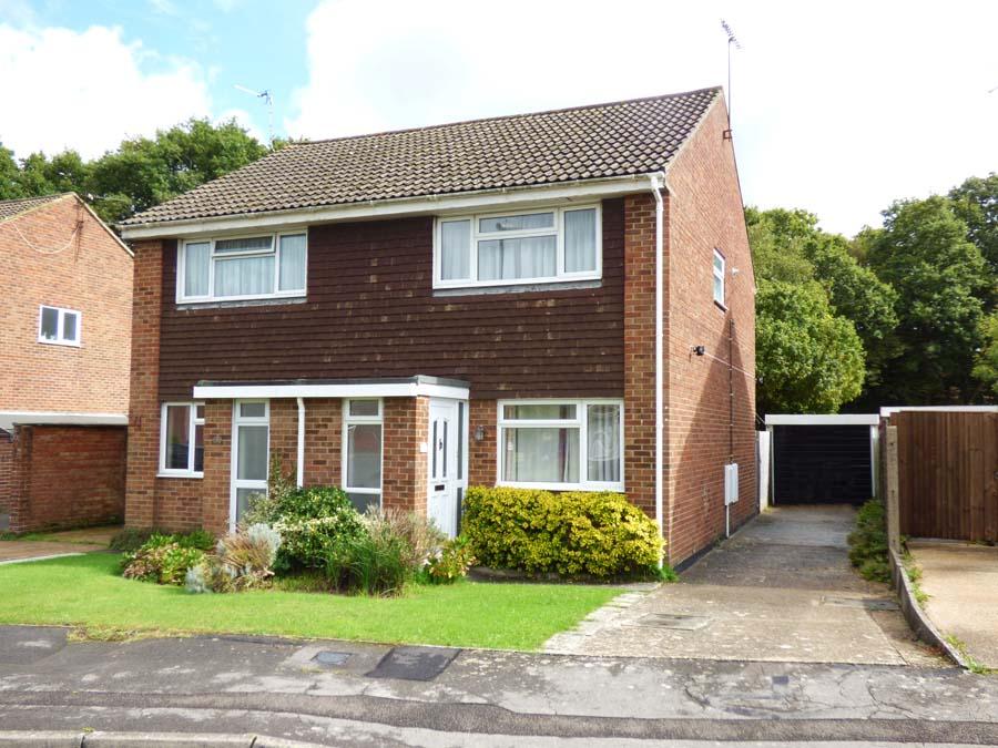 Burdocks Drive, Burgess Hill, RH15 2 bed house £279,950