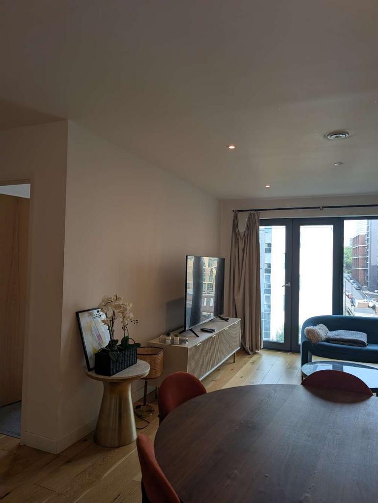 Apartment in Birmingham, West Midlands - View 3