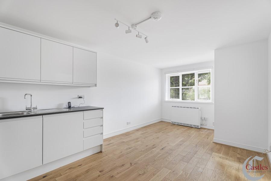 Apartment in Enfield - View 4