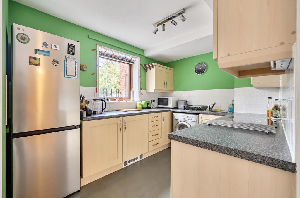 Apartment in Berkshire - View 2