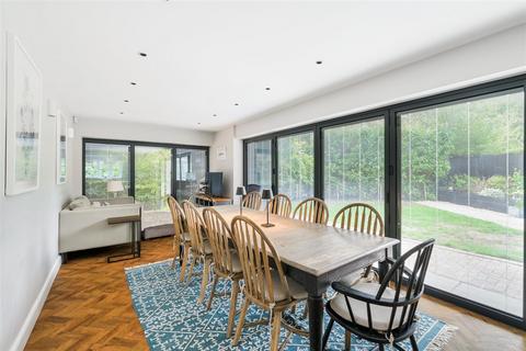 5 bedroom detached house for sale, Hollymeoak Road, Coulsdon