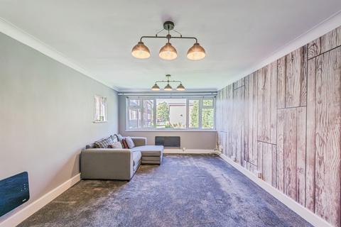 2 bedroom flat for sale, Garrard Gardens, Sutton Coldfield