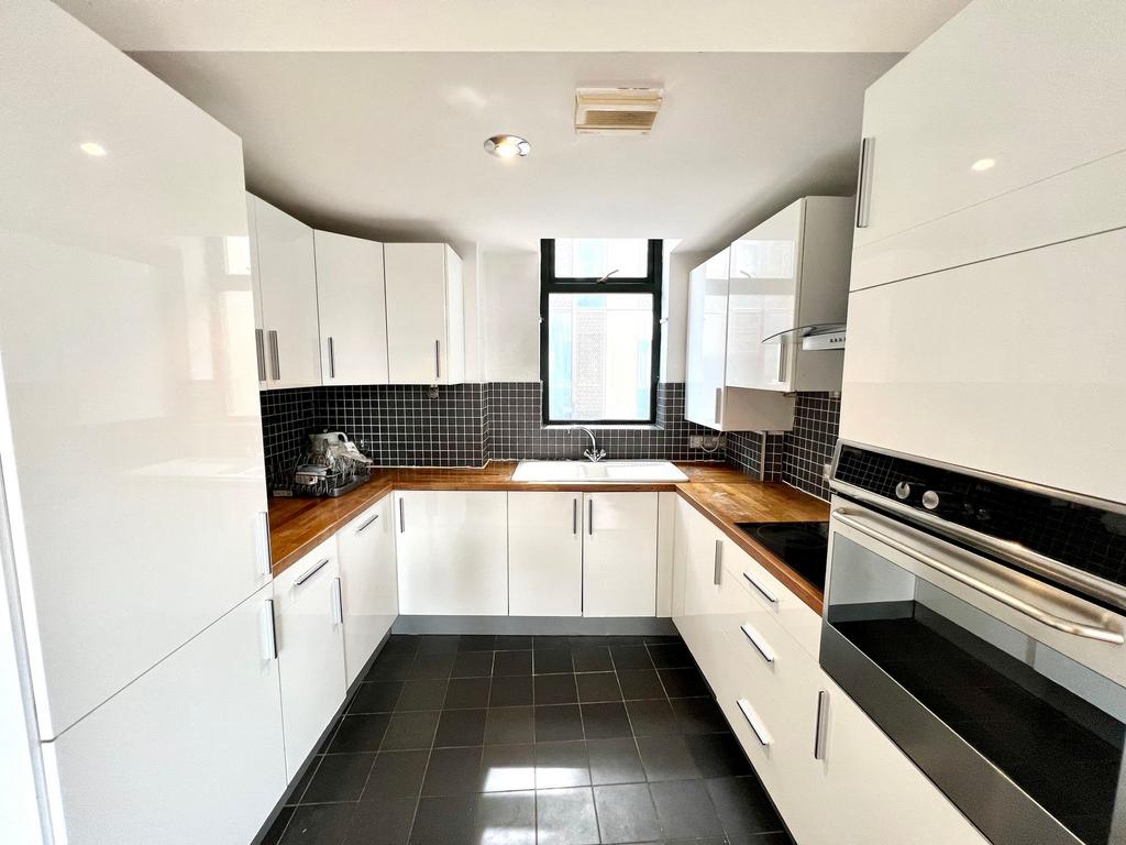 Apartment in Manchester - View 2