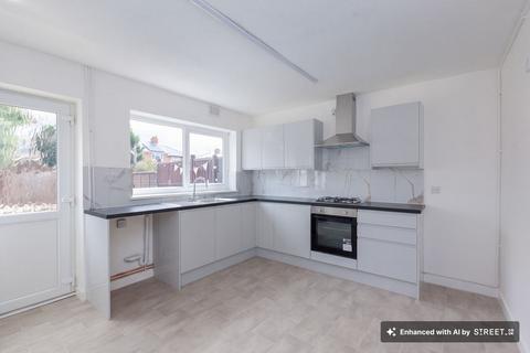 3 bedroom semi-detached house to rent, Pinewood Avenue, Thurmaston, LE4
