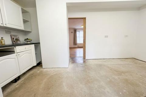 3 bedroom terraced house for sale, Bedale Drive, Leicester, LE4